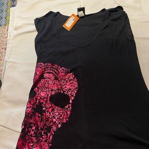 Harley-Davidson Black Tee with Pink Skull Design
